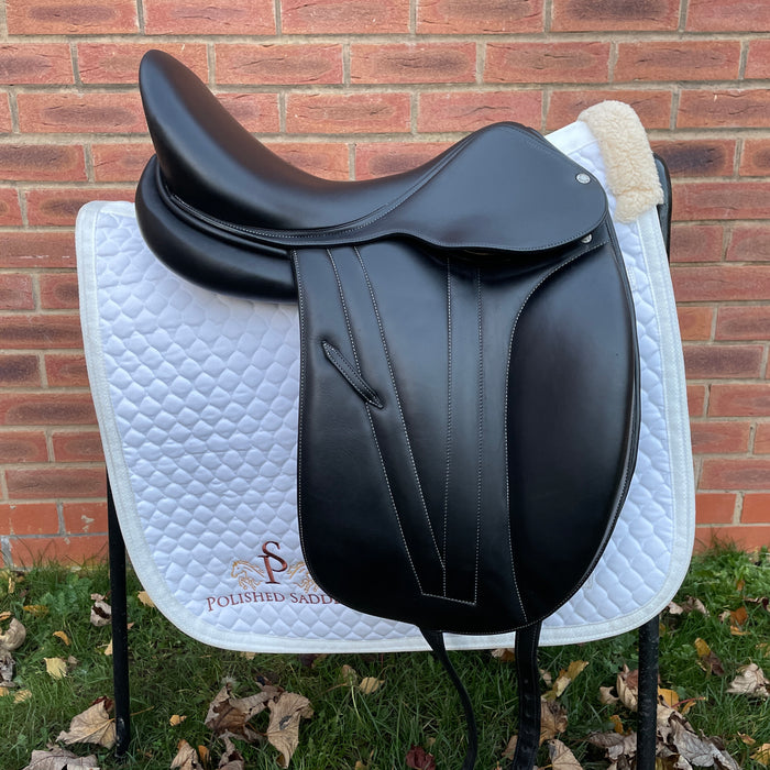 Butet 'D' Dressage Saddle 2015